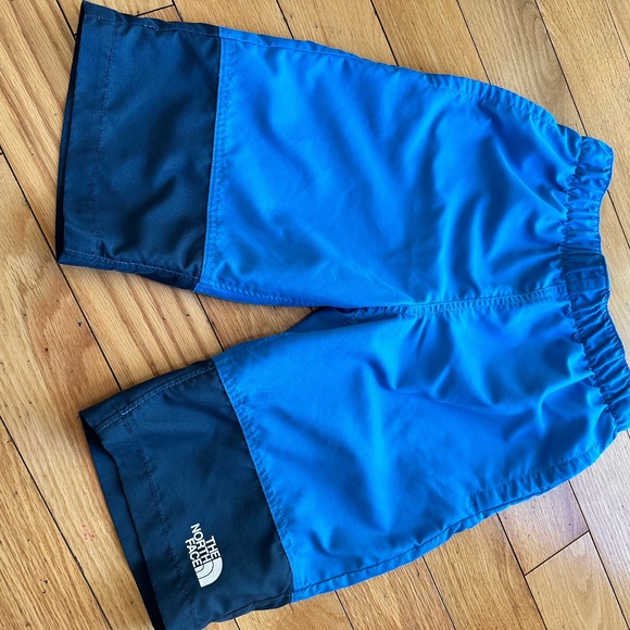 Boy swim trunks north face - Picture 1 of 3